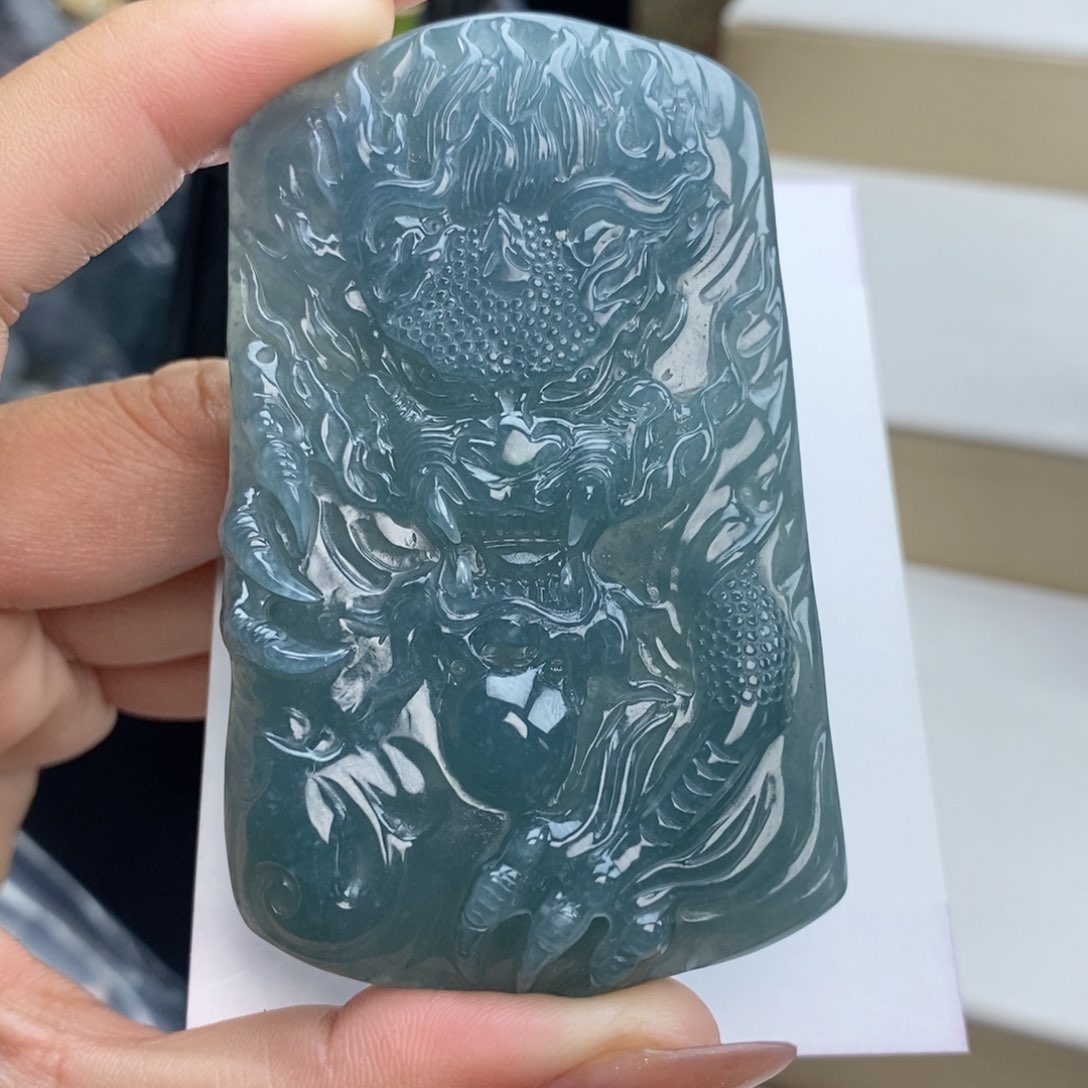 未镶嵌定制翡翠龙牌