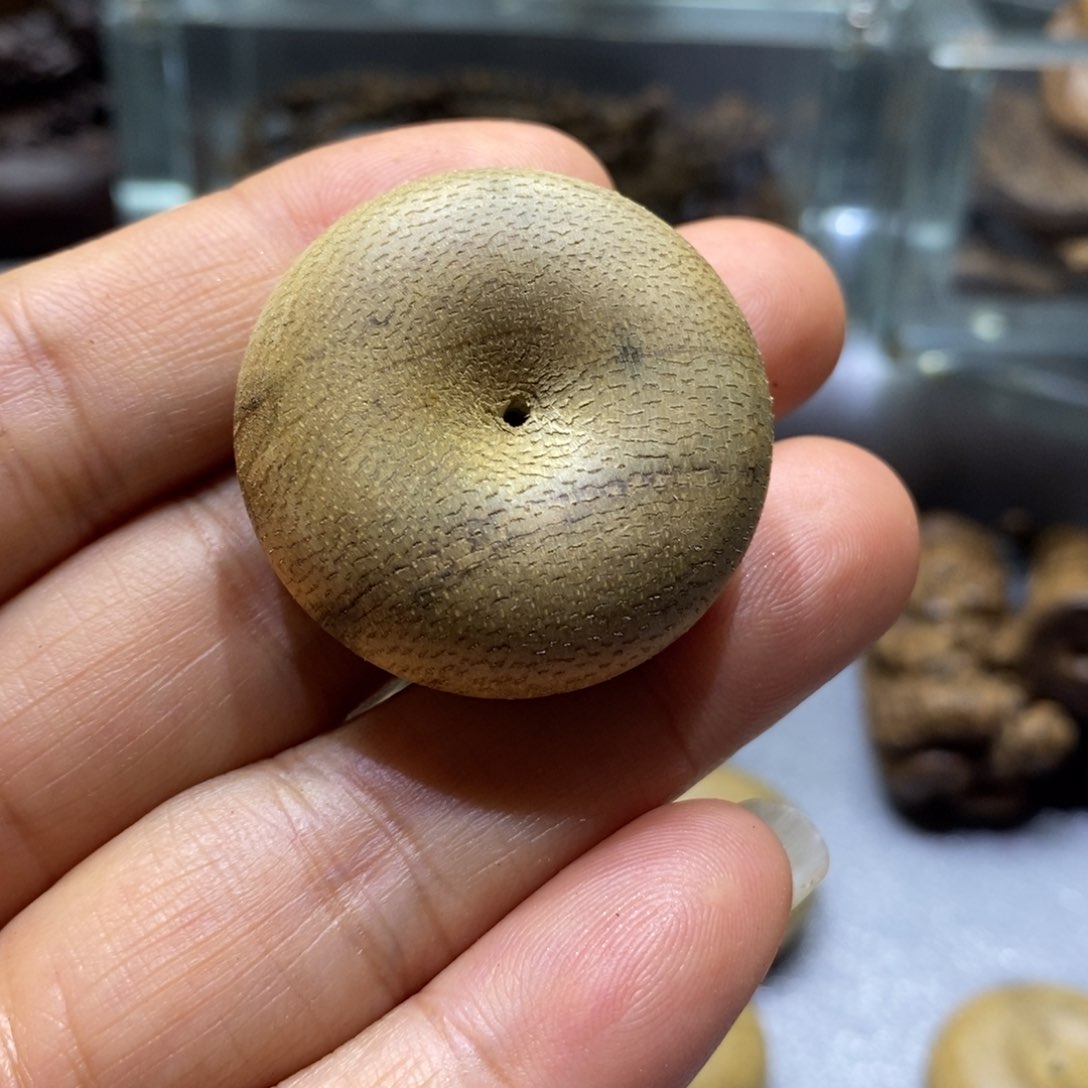 沉香木吊坠马泥涝平安扣