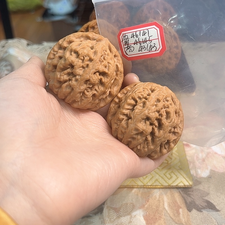 文玩核桃把件非嫁接大粗筋