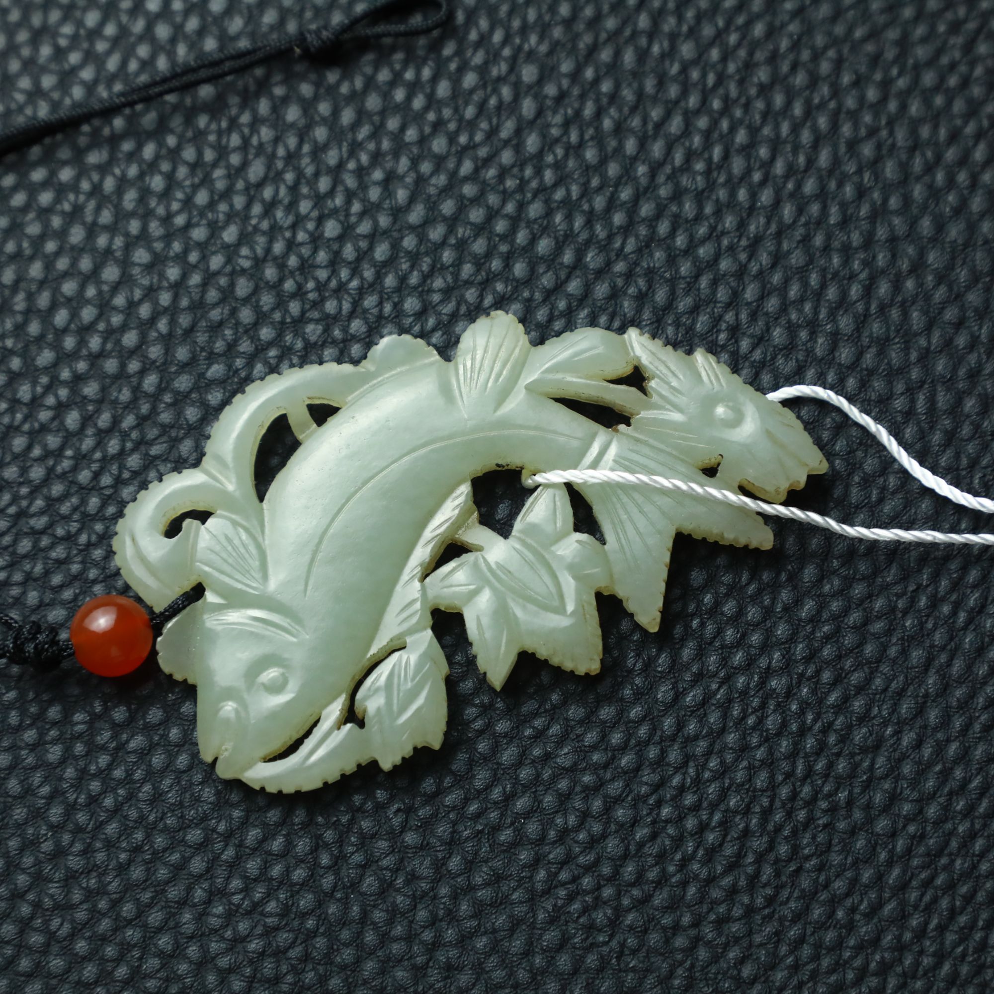 TCWWA06631清晚和田白玉连年有余挂件