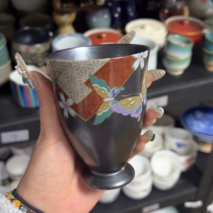 盖碗瓷器直播放漏中