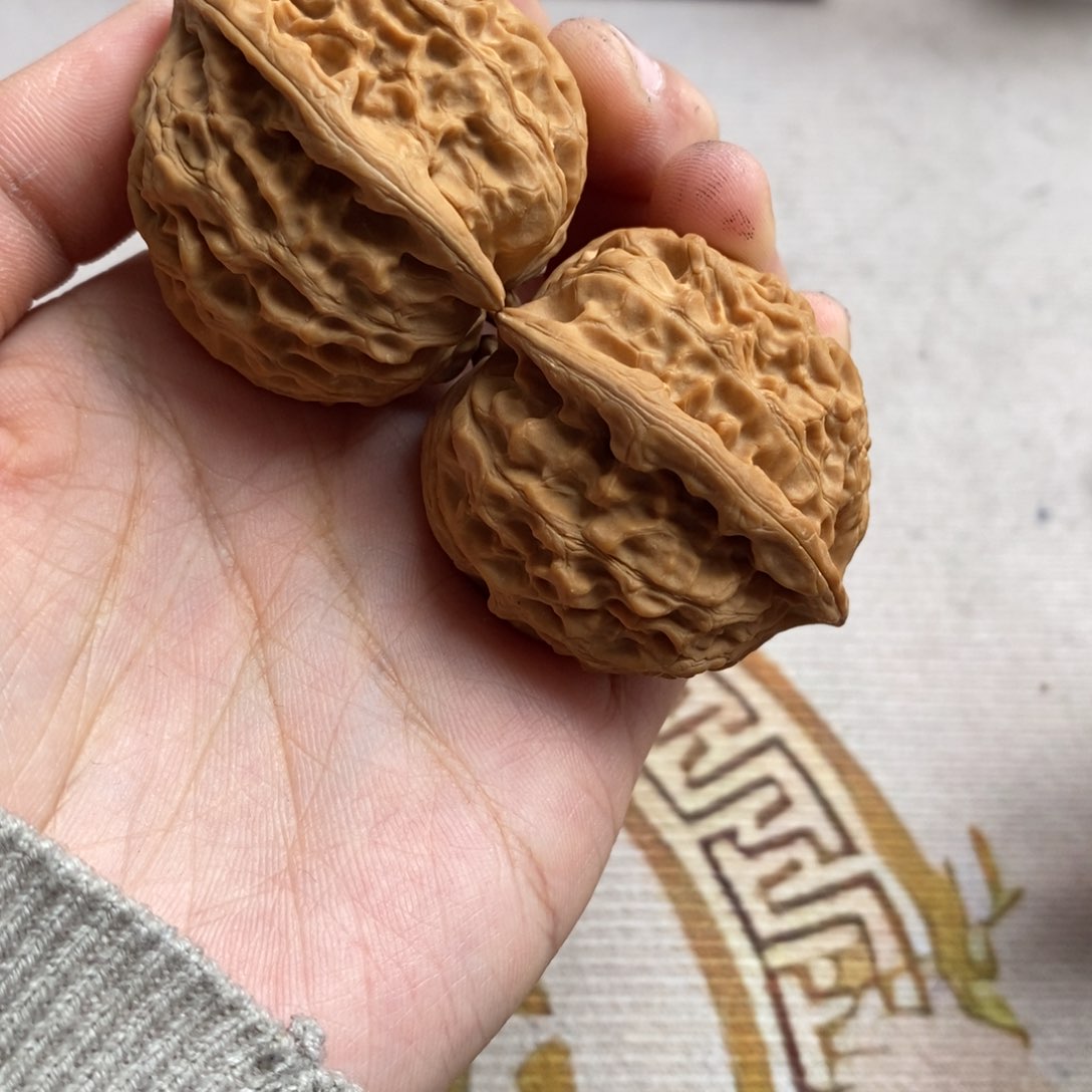 文玩核桃吊坠W****ejinniu