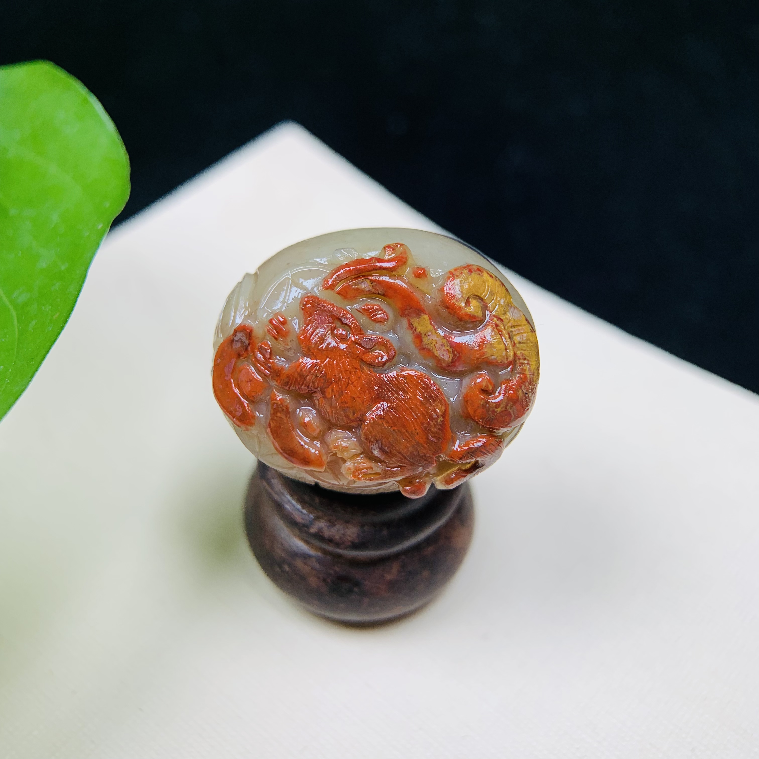 天然老矿盐源玛瑙俏色包浆生肖鼠通孔蛋蛋单颗挂件手工精雕