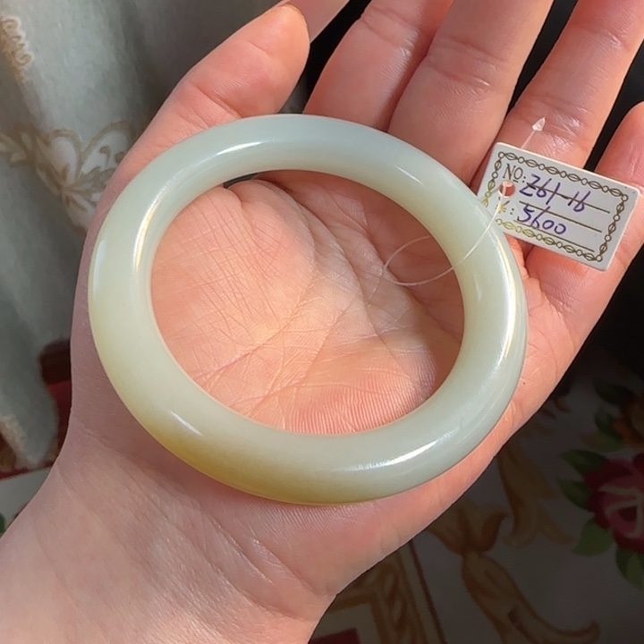 和田玉手镯未镶嵌 上新 且末蓝带糖