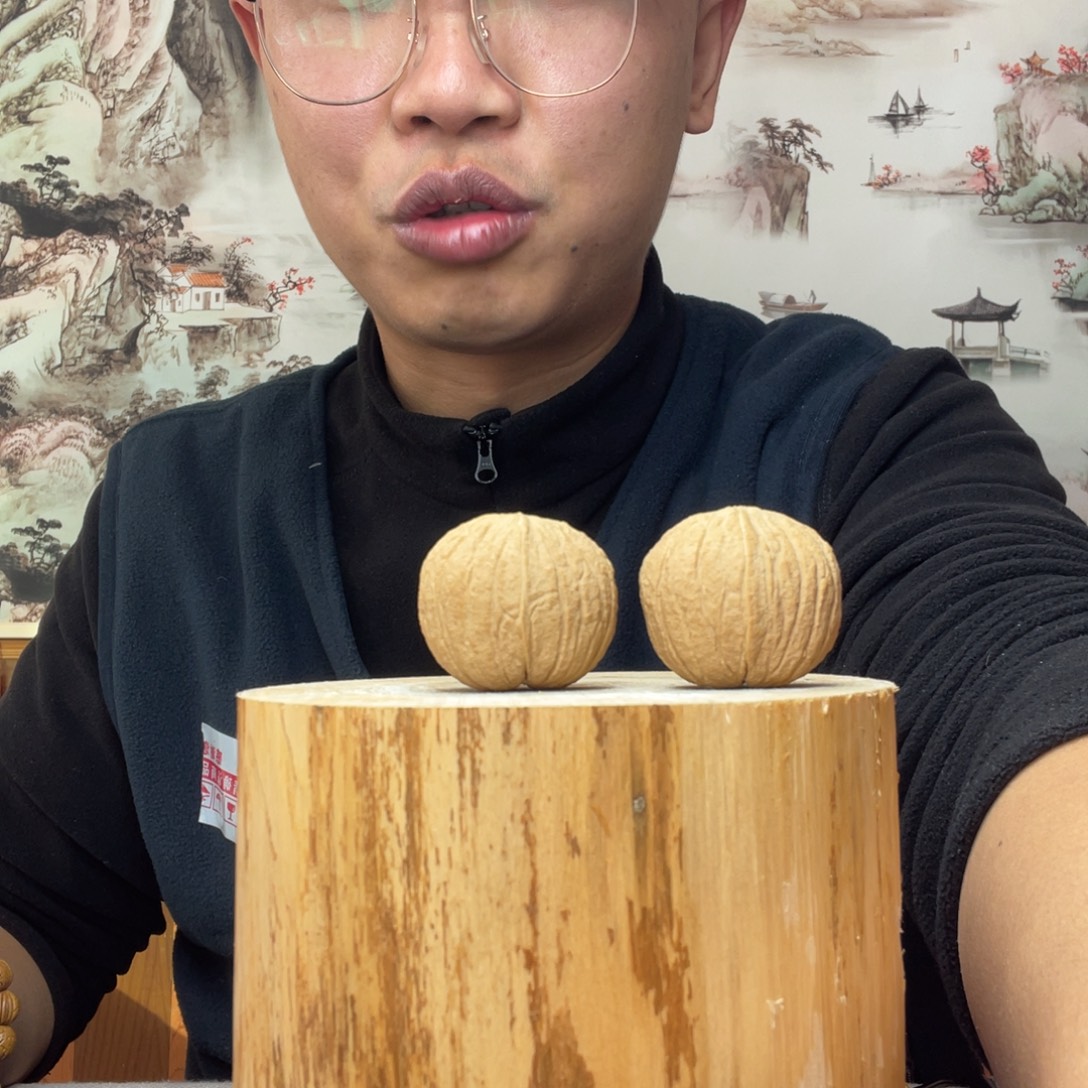 文玩核桃把件元宝猴头