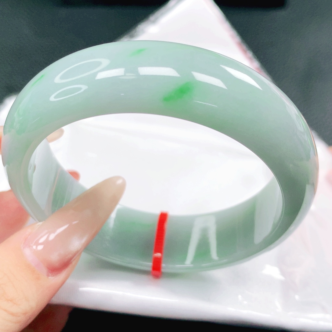 翡翠未镶嵌手镯57