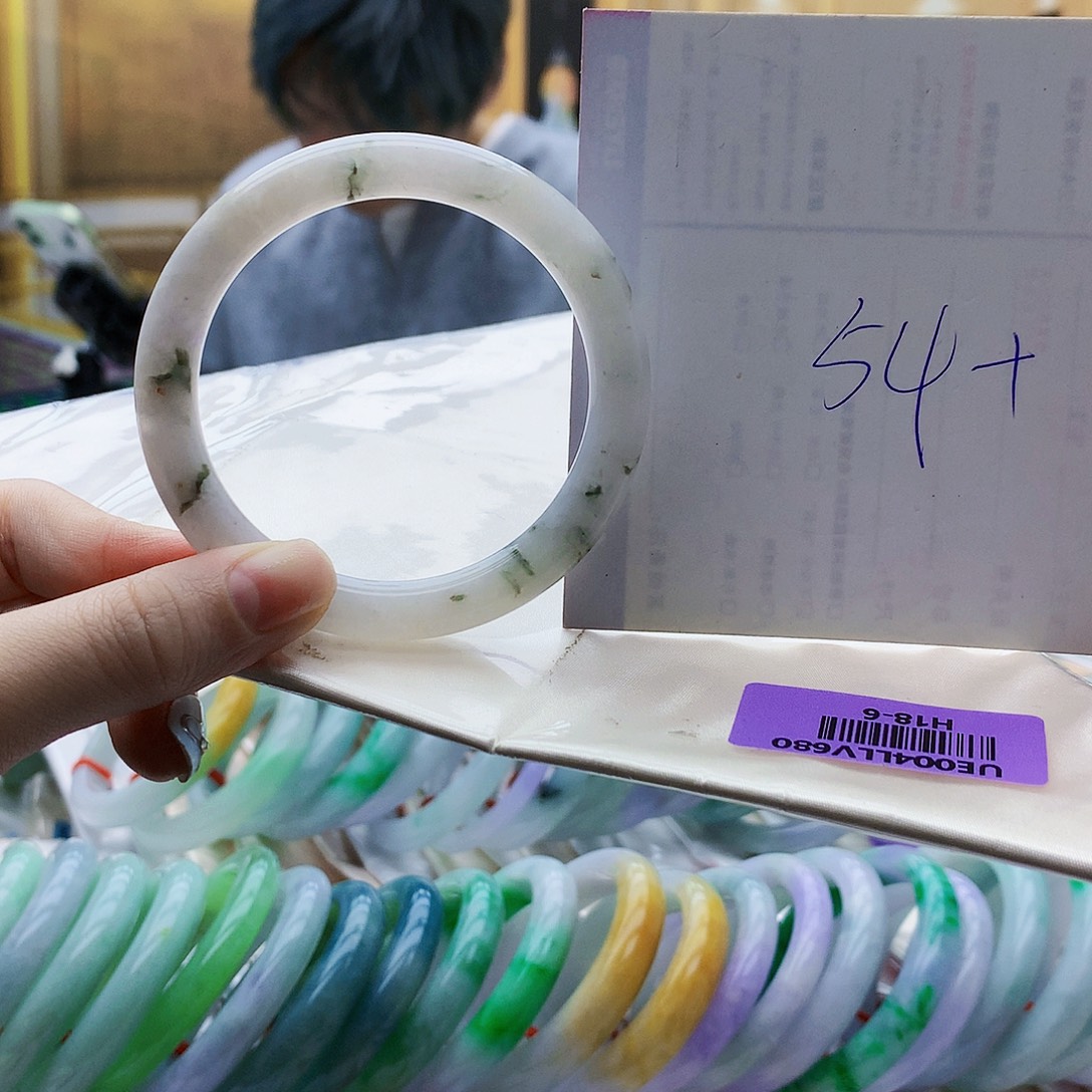 翡翠未镶嵌手镯bjj