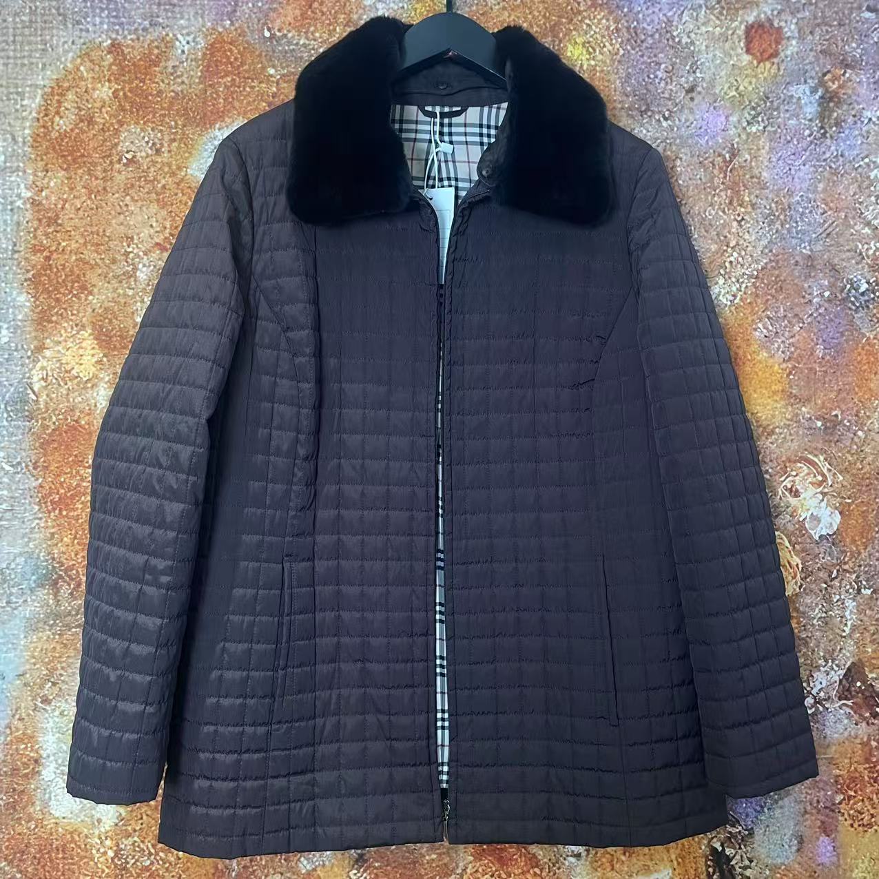 95新 BURBERRY/博柏利 【毛毛专属】黑灰色格子棉服/lz5