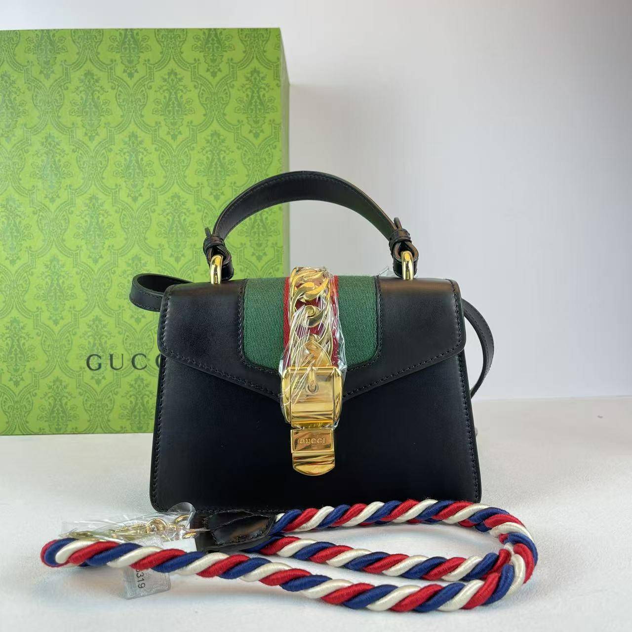 胖虎曼曼/古驰/95新/公价0/箱包/两用包/31B2503300151