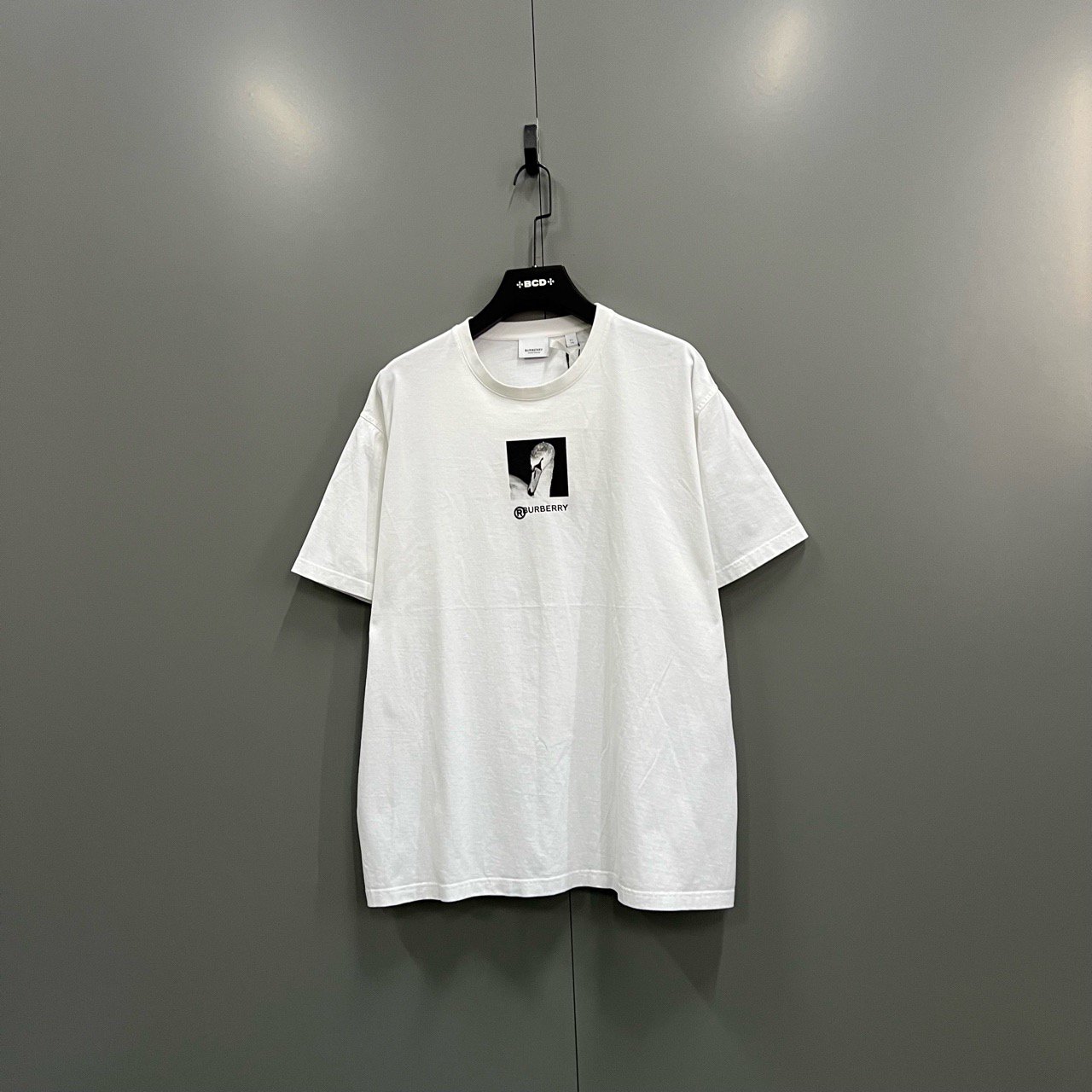 95新 BURBERRY/博柏利 （bb）121 天鹅图案印花短袖 XL码/5000
