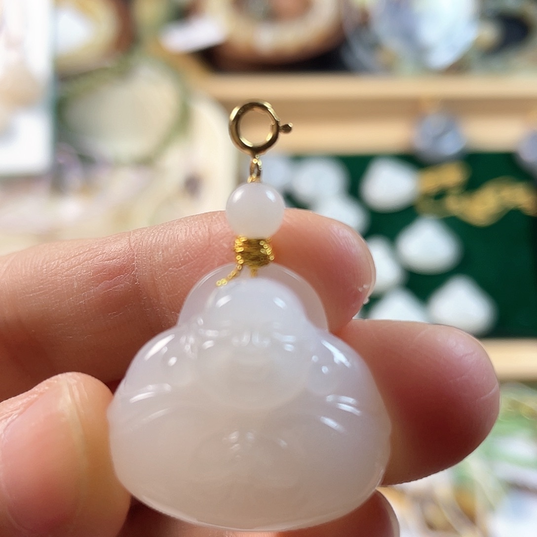 和田玉未镶嵌颈饰