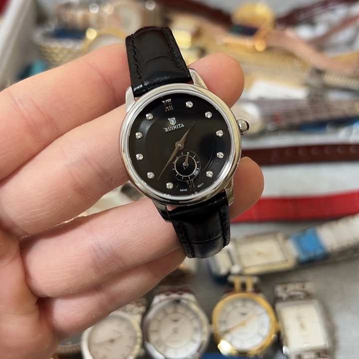 余***心钢钢石英机芯1111