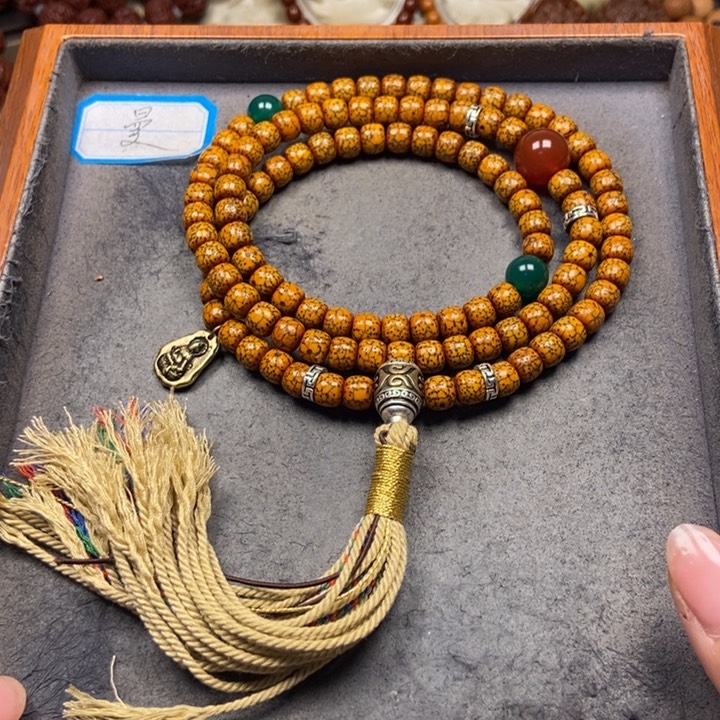 星月菩提吊坠菩提