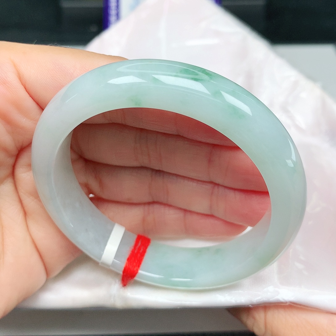 未镶嵌手镯翡翠飘绿花3