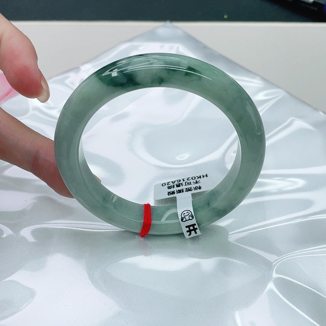 翡翠手镯未镶嵌正56