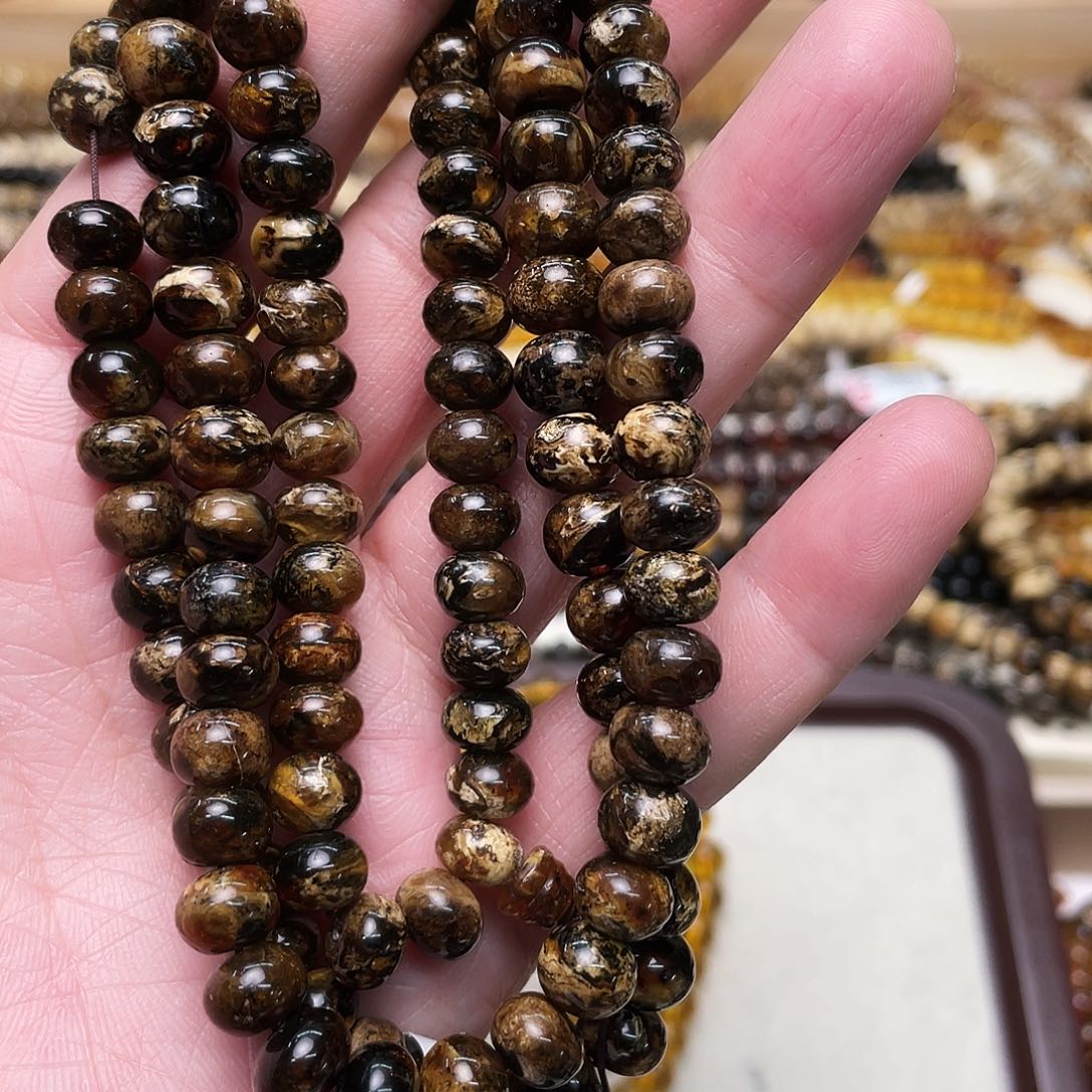 未镶嵌琥珀裸石八70510