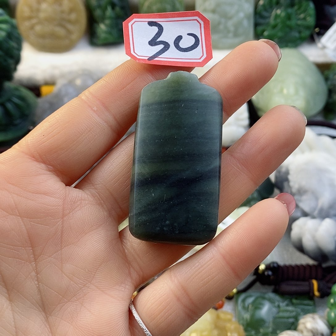 和田玉（糖玉）颈饰未镶嵌