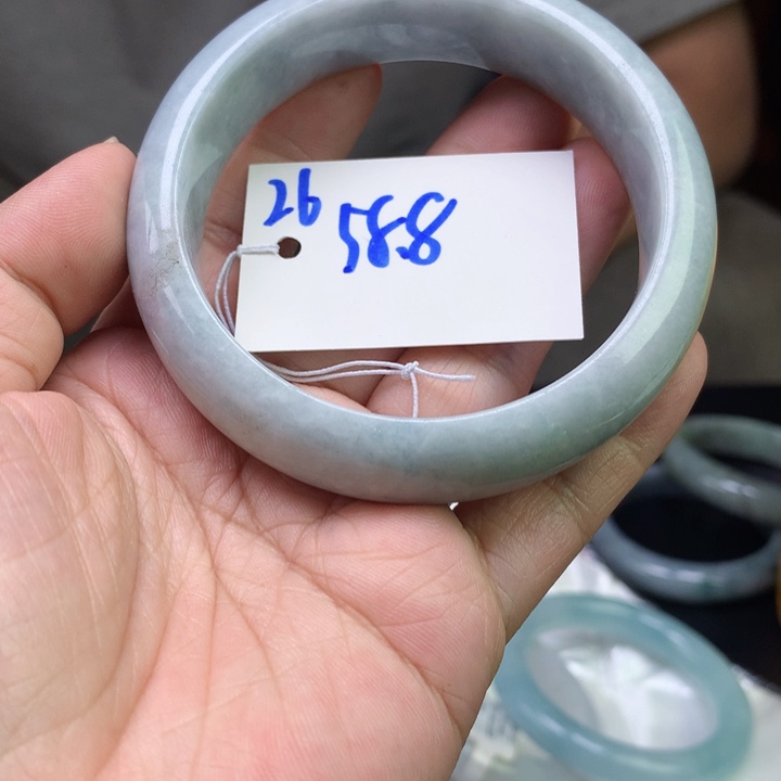 未镶嵌手镯翡翠26