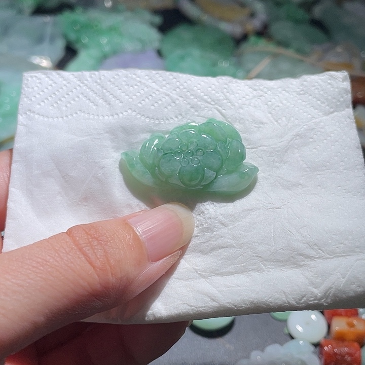 颈饰未镶嵌翡翠天