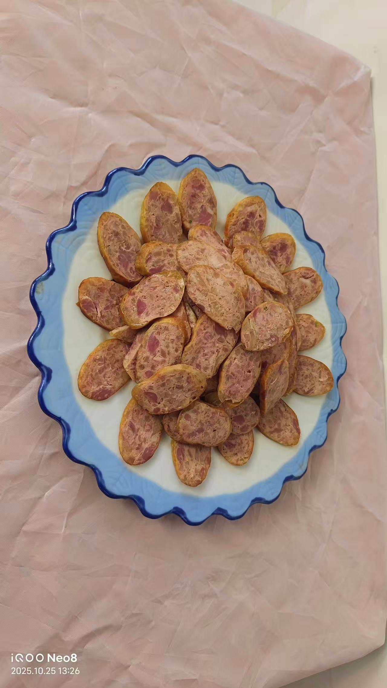 罗汉肠两根+盐焗鸡一只