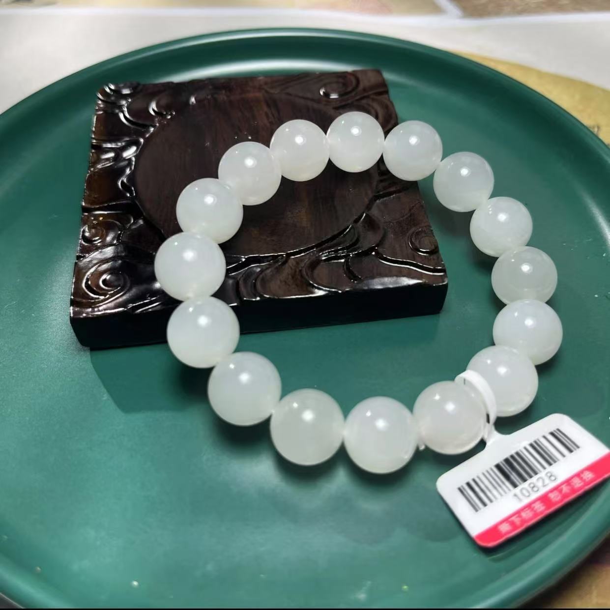 【鑫浩珠宝】新疆和田玉-白胶猫卡11-12手串多样性发一条 简约时尚