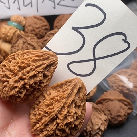 桃核吊坠大小全品鸭嘴兽