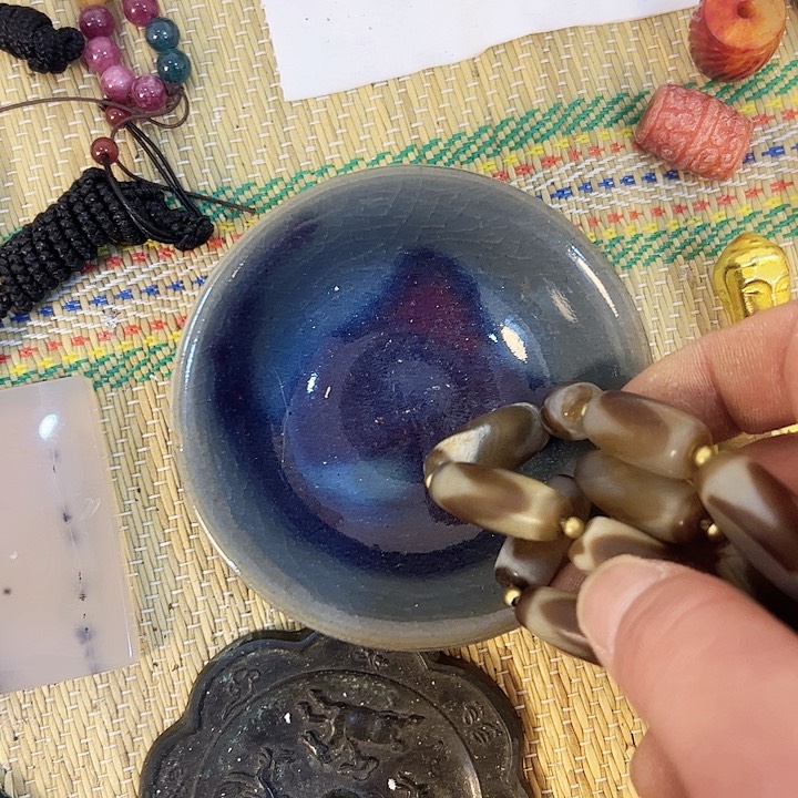 瓷片Fig j C uh Gh j Gh