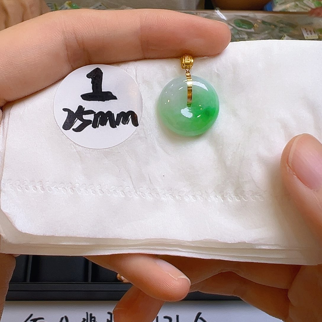 翡翠18K金镶嵌吊坠(不含链)翡翠