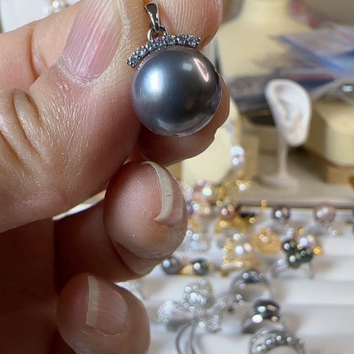 海水珍珠颈饰18K金镶嵌