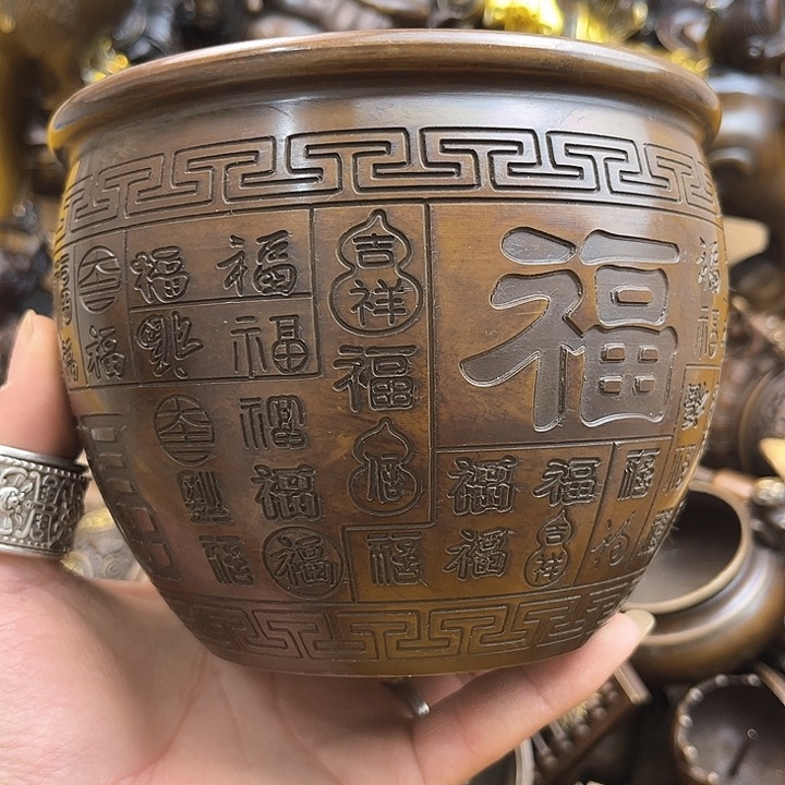 辽*子铜器摆件诚信经营