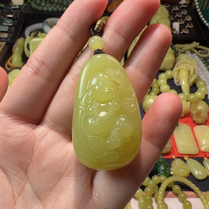 和田玉（黄玉）颈饰未镶嵌