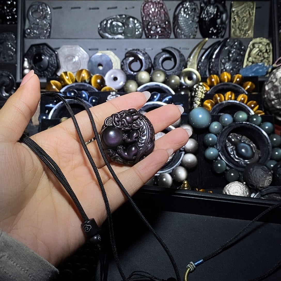 锦***李黑曜岩未镶嵌手链