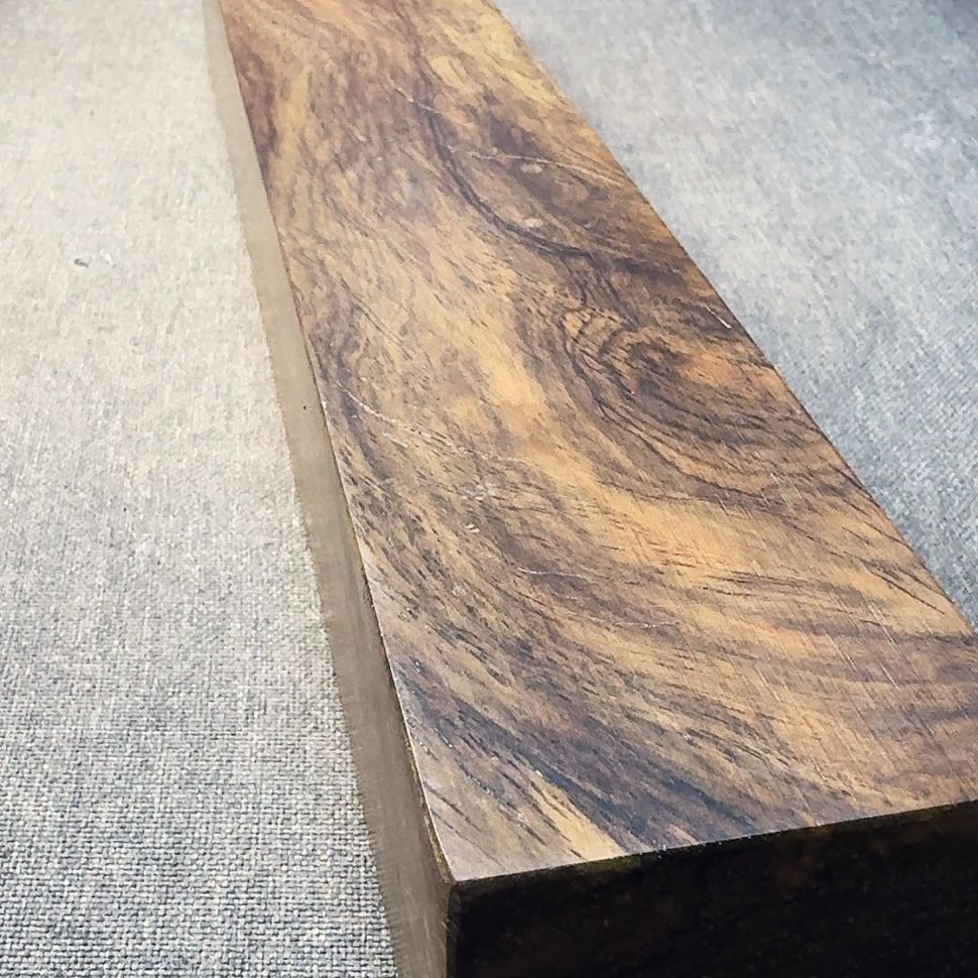 龙***一物一拍原木原色