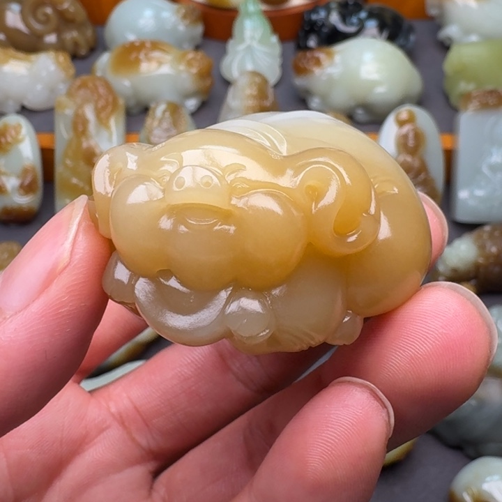 和田玉颈饰未镶嵌再***春