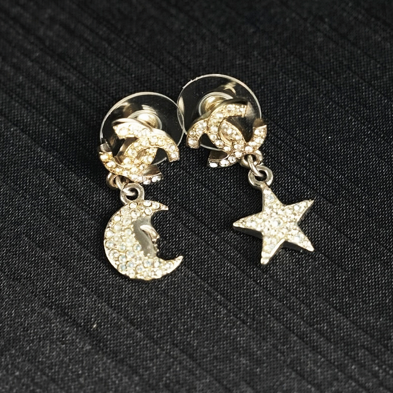 Chanel 闪钻星星月亮吊坠耳钉