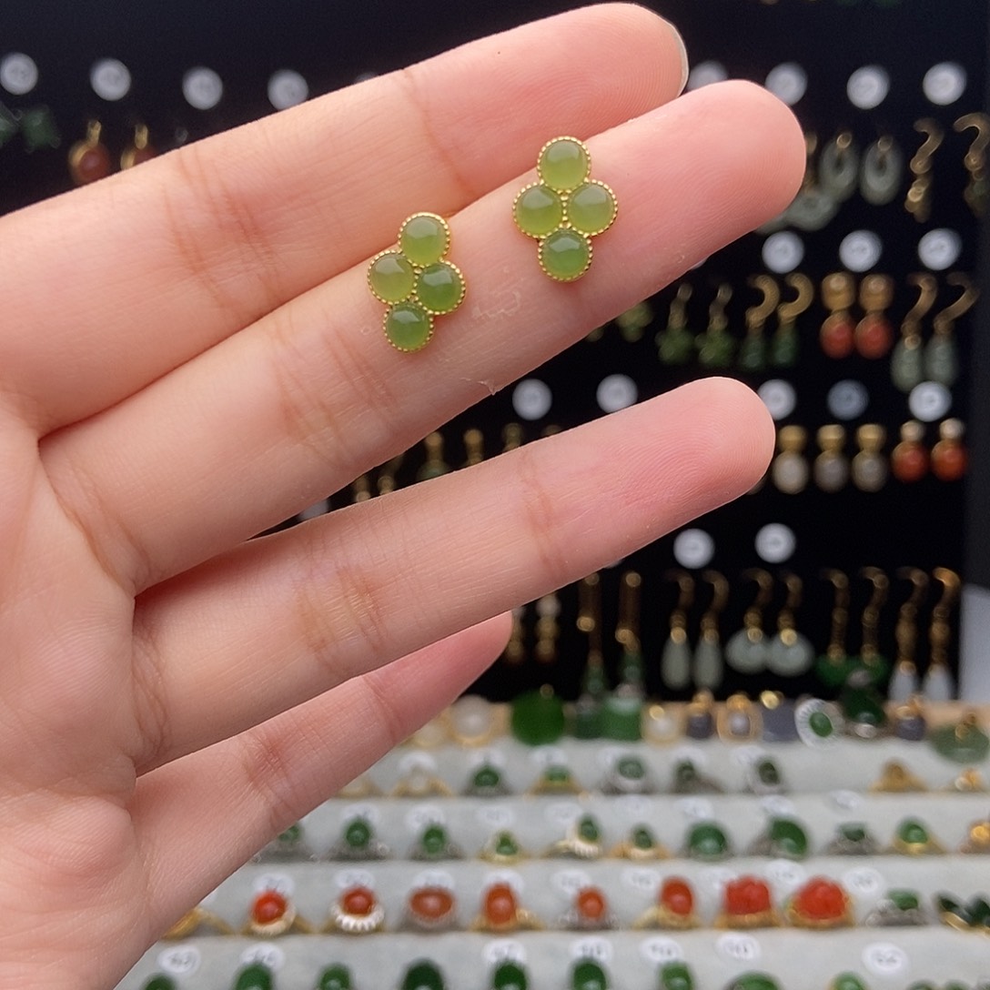 银S925镀金镶嵌和田玉耳饰