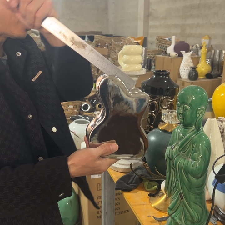 摆件高度20厘米口径7厘米微瑕捡漏