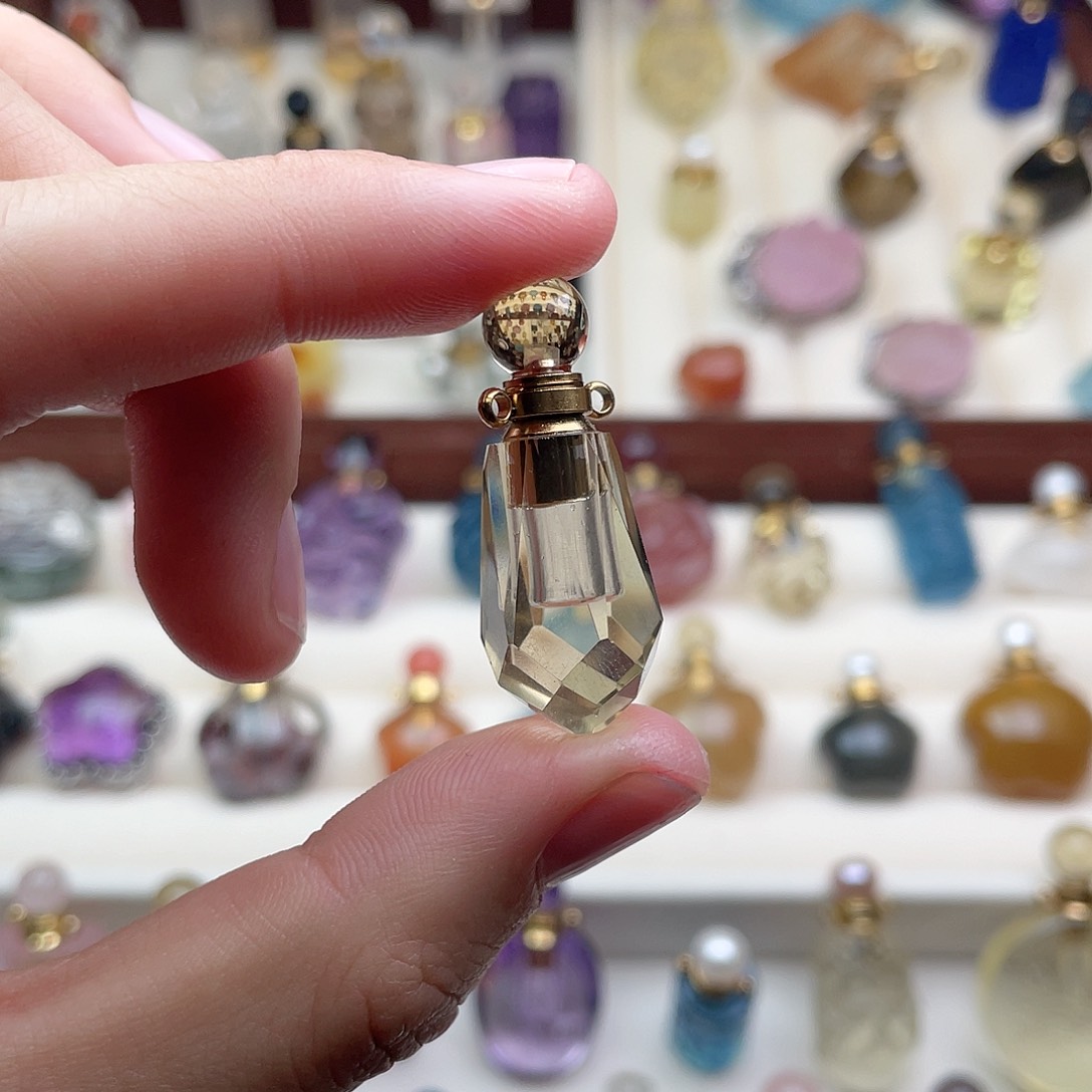 水晶颈饰未镶嵌北*天然水晶吊坠890