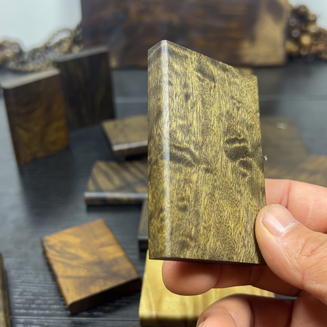 风***.小叶金丝楠无事牌