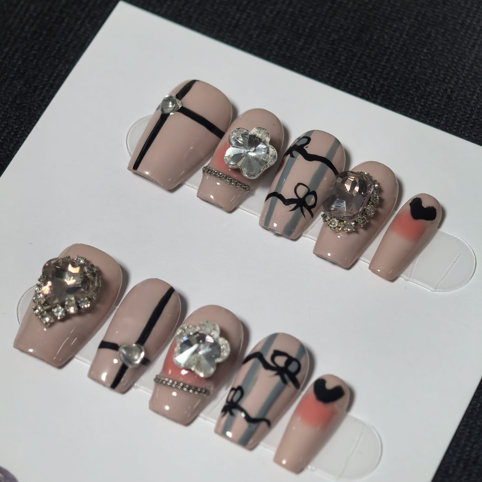 2025新款优雅之心纯手工穿戴甲