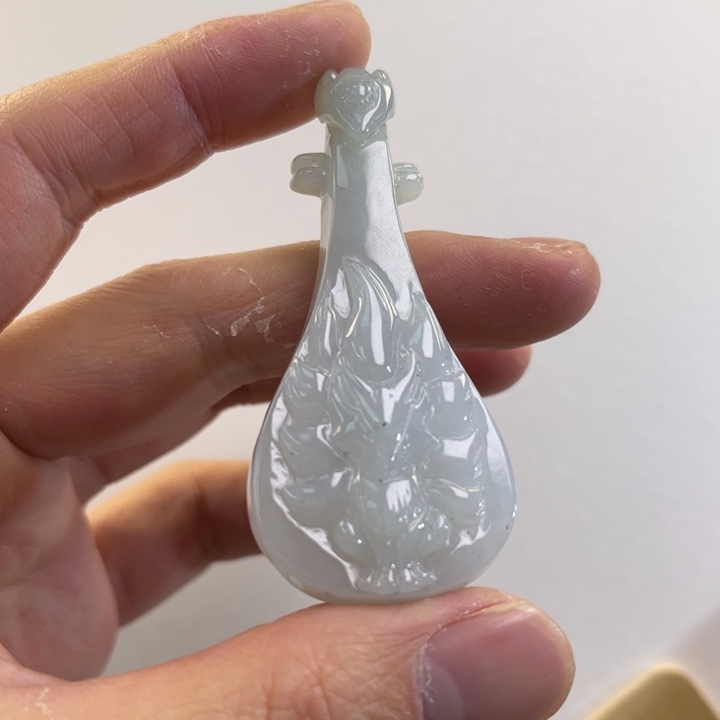 翡翠吊坠(赠链)未镶嵌代编织