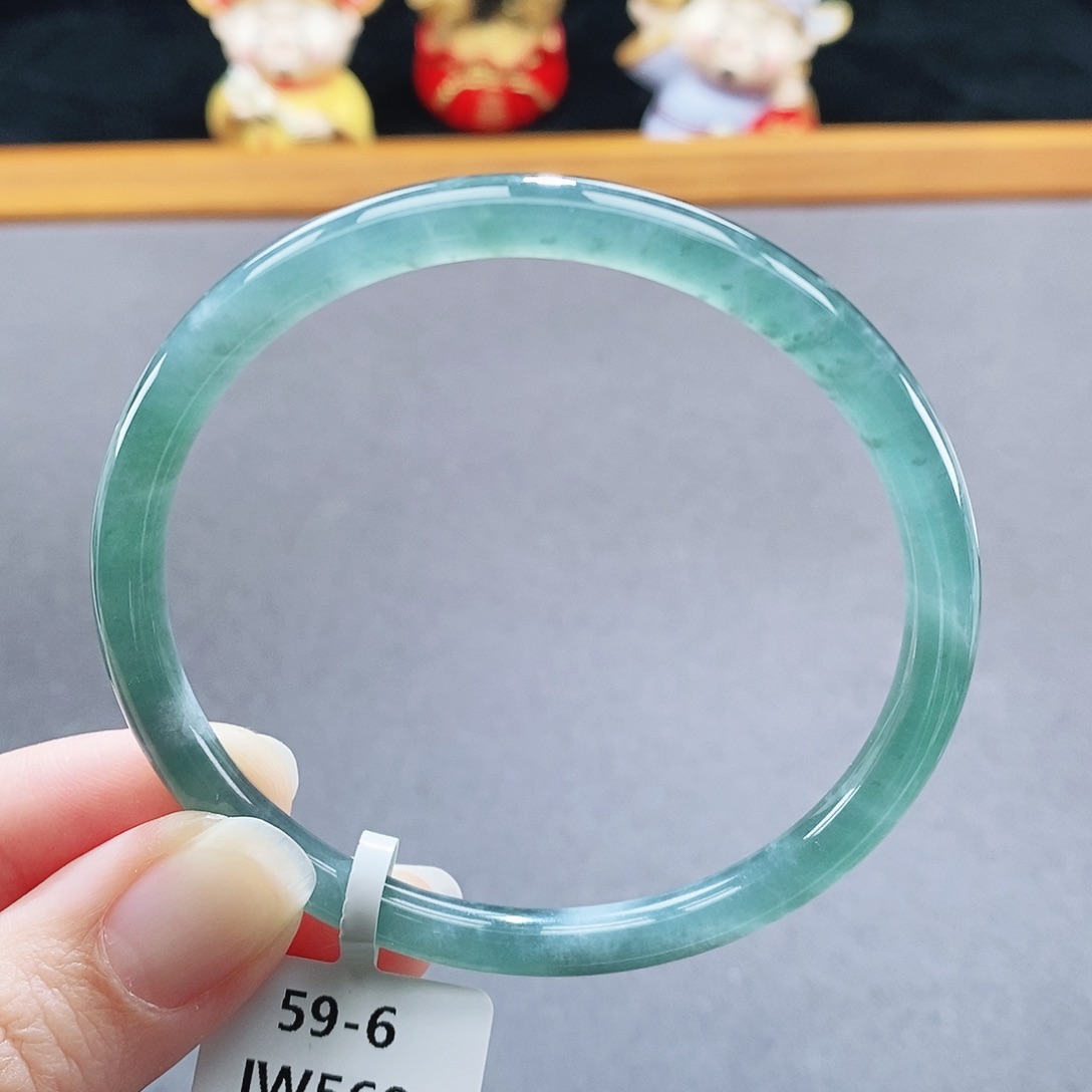 翡翠未镶嵌手镯124
