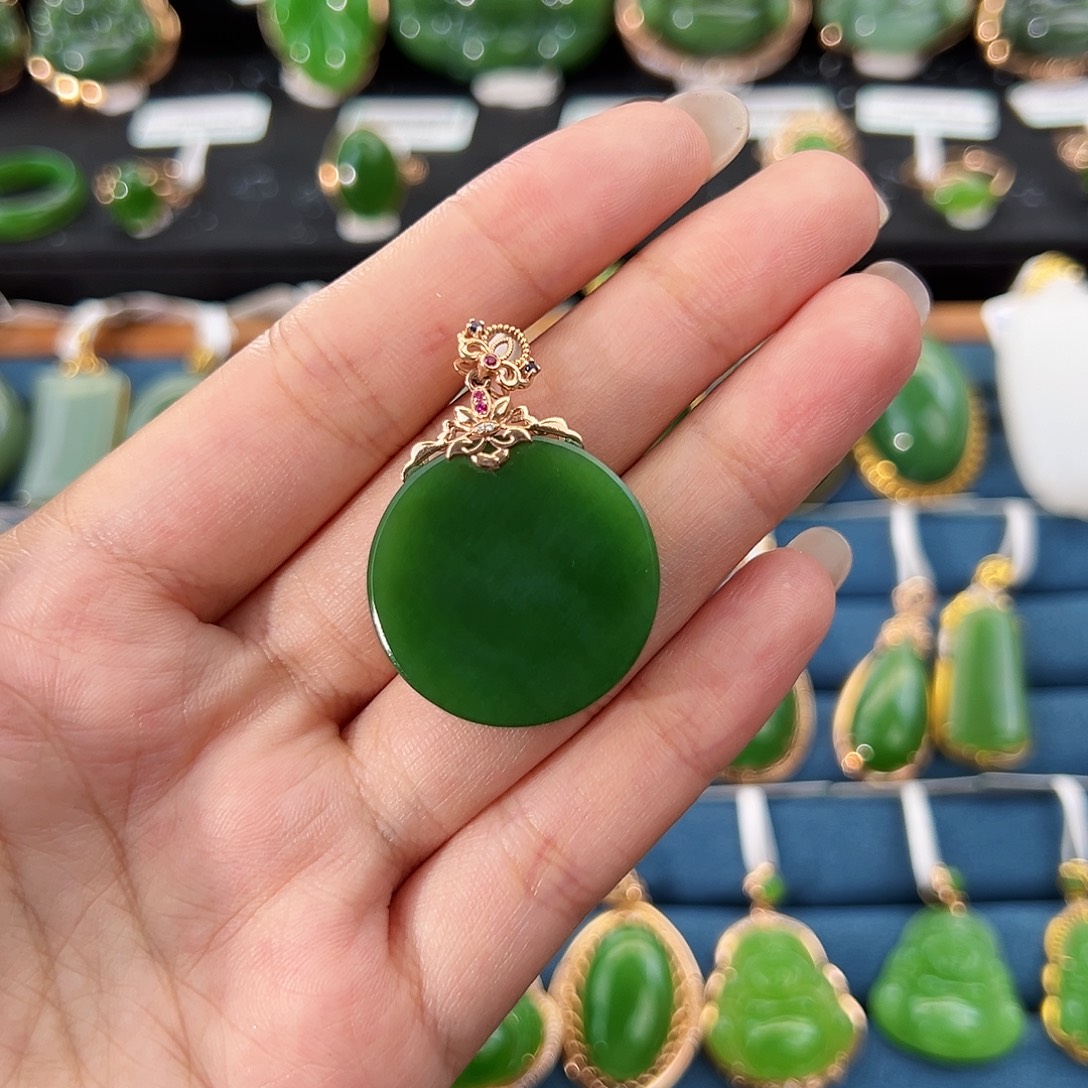 和田玉18K金镶嵌吊坠(不含链)