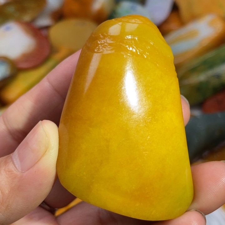 翡翠未镶嵌颈饰缅甸