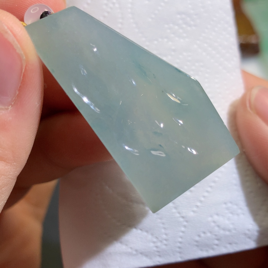 【闪购商品】翡翠吊坠(不含链)未镶嵌