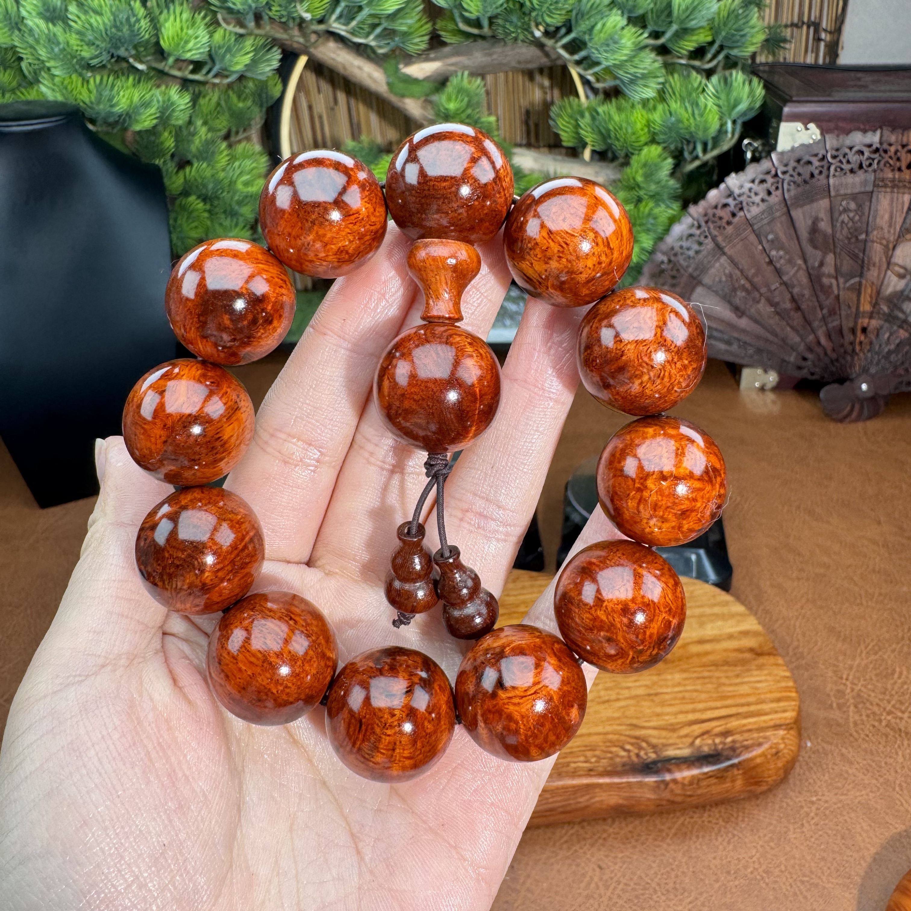 2.0 瘤疤海黄+圆珠葫芦手串【235】