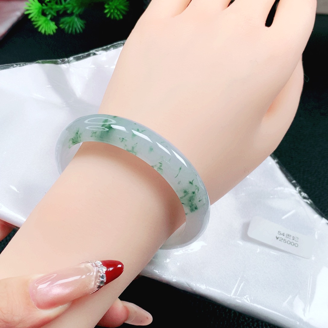 翡翠未镶嵌手镯54贵