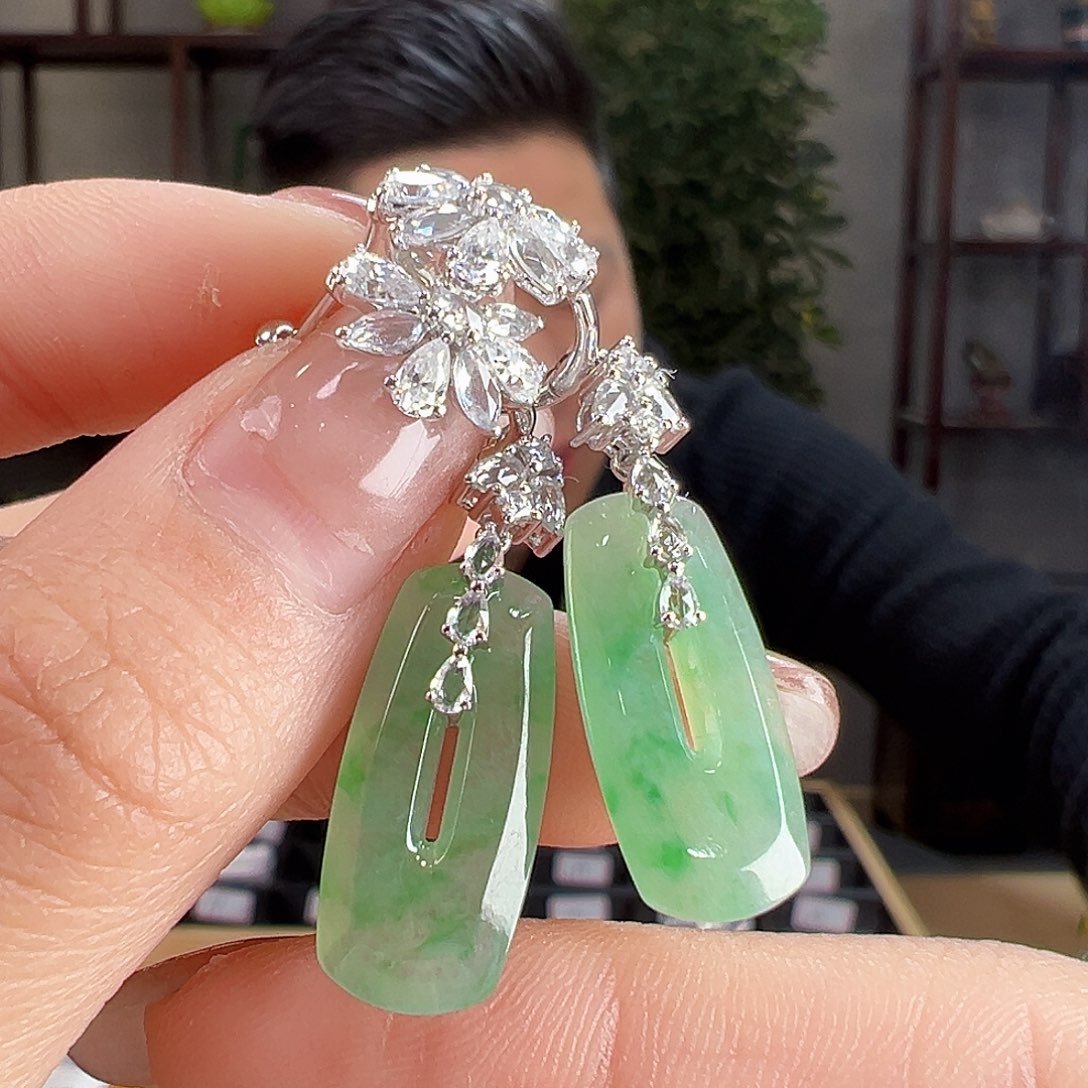 翡翠18K金镶嵌耳饰耳环