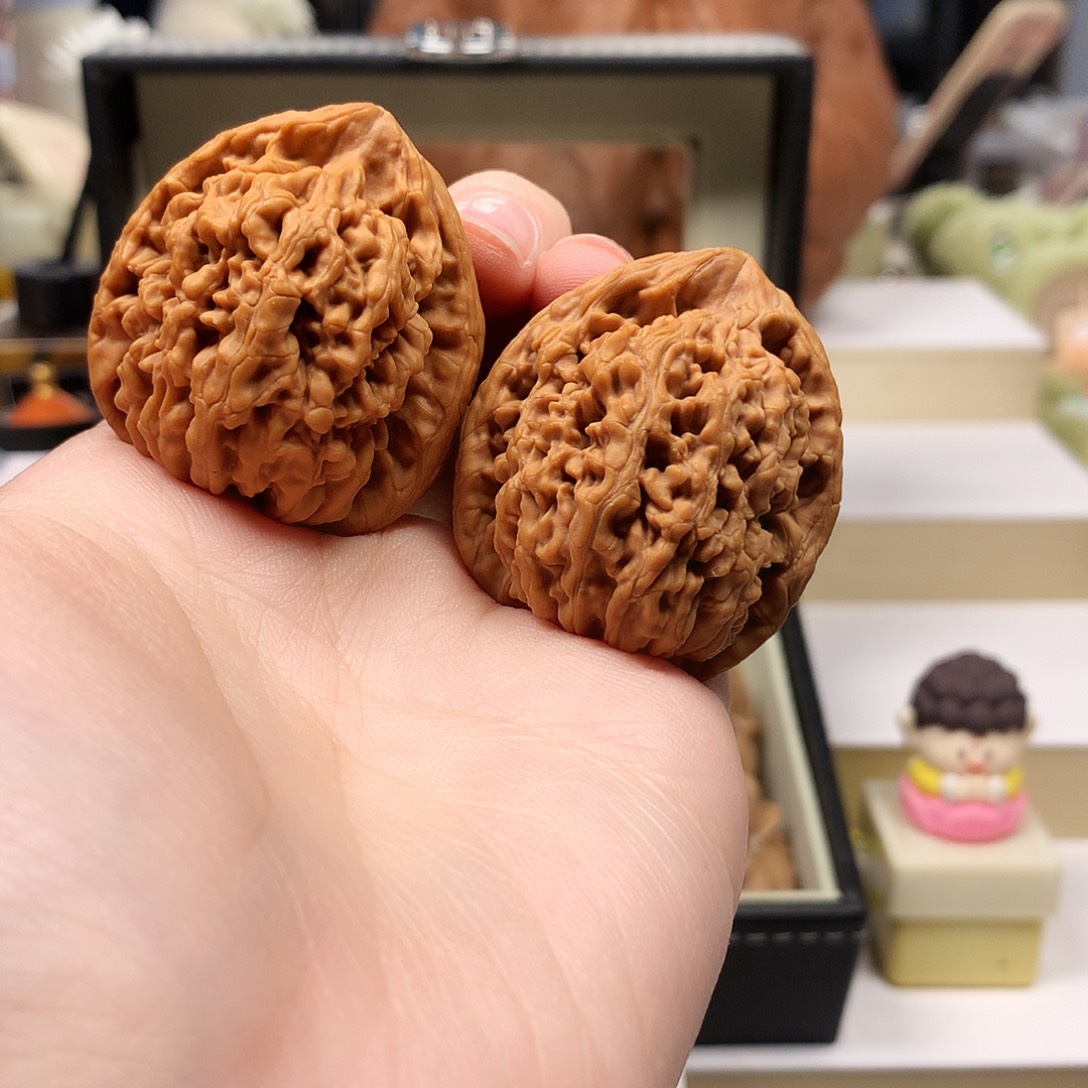 Z***!桃核吊坠38尺蚂蚁王
