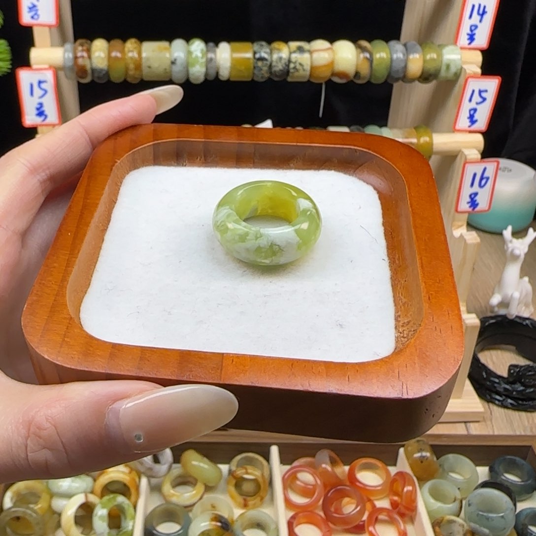 蛇纹石玉岫玉内径17.1合金?****?